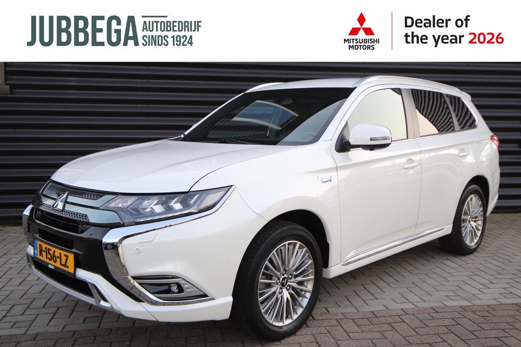 Mitsubishi Outlander 2.4 PHEV Instyle Leder Dealer o.h. Trek, Auto's, Mitsubishi, Automaat, 12 maanden, 4 cilinders, Bedrijf