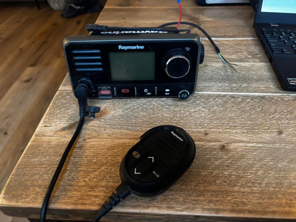 Ray60 marifoon, Ophalen of Verzenden, Gebruikt, Elektra en Verlichting, Zeilboot of Motorboot