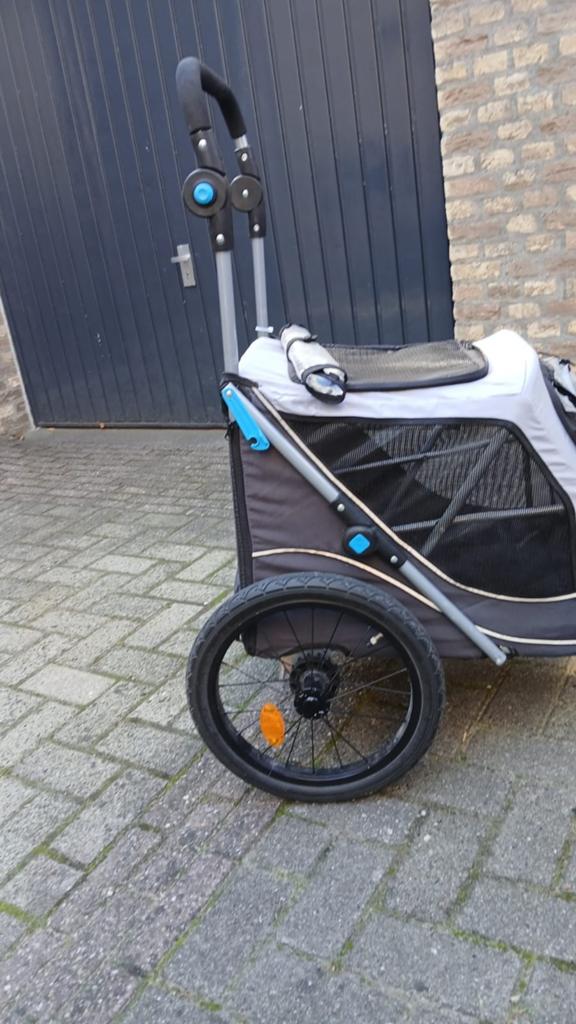 Hondenkar., Ophalen, Zo goed als nieuw