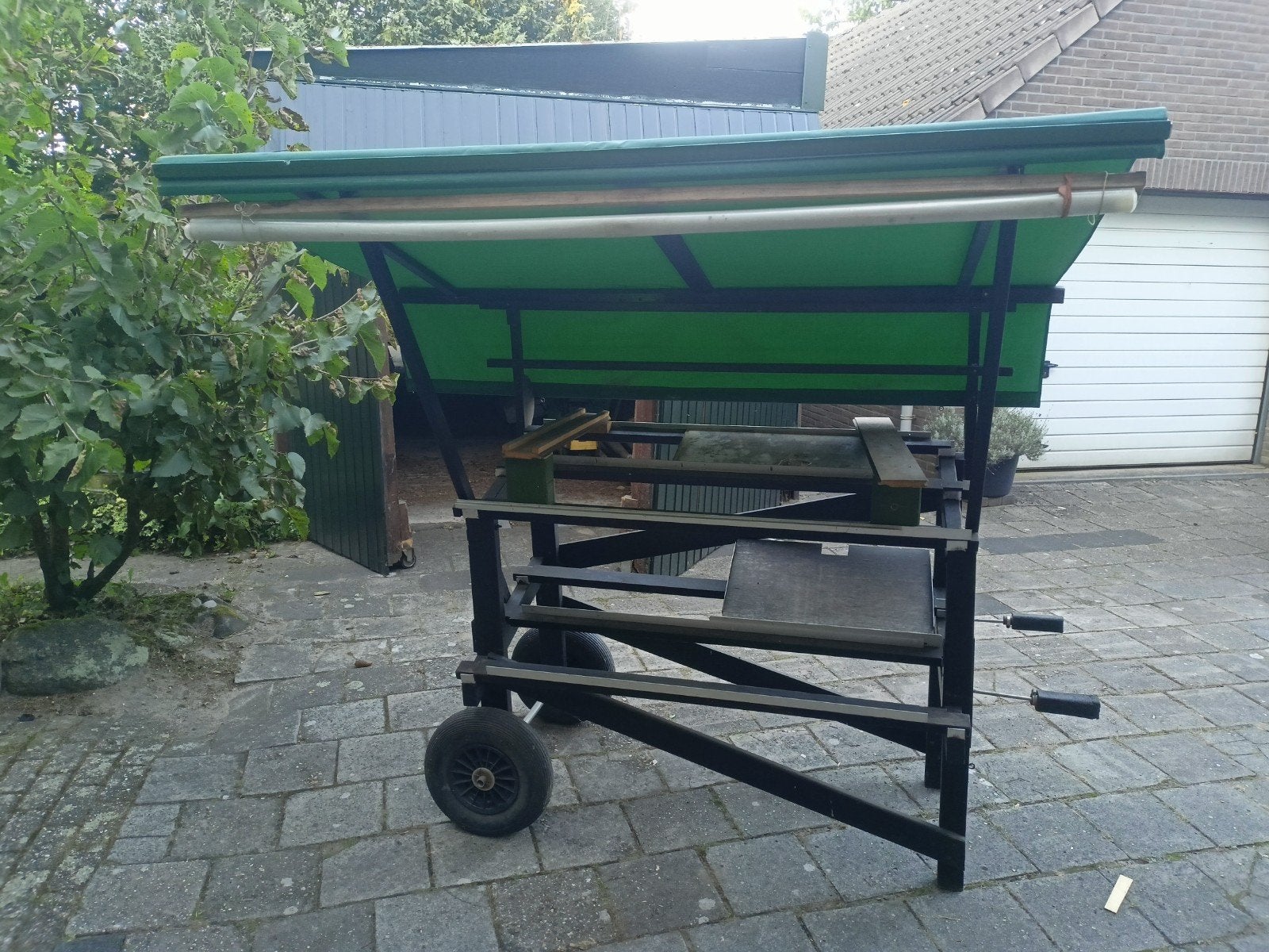 2x Verkoopkar met accessoires, Ophalen, Gebruikt