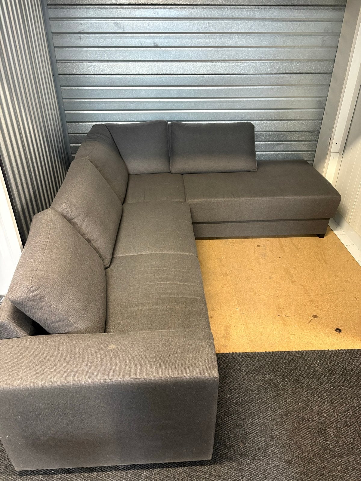 Grijze hoekbank met chaise longue, Huis en Inrichting, Ophalen, 250 tot 300 cm, Gebruikt, Hoekbank