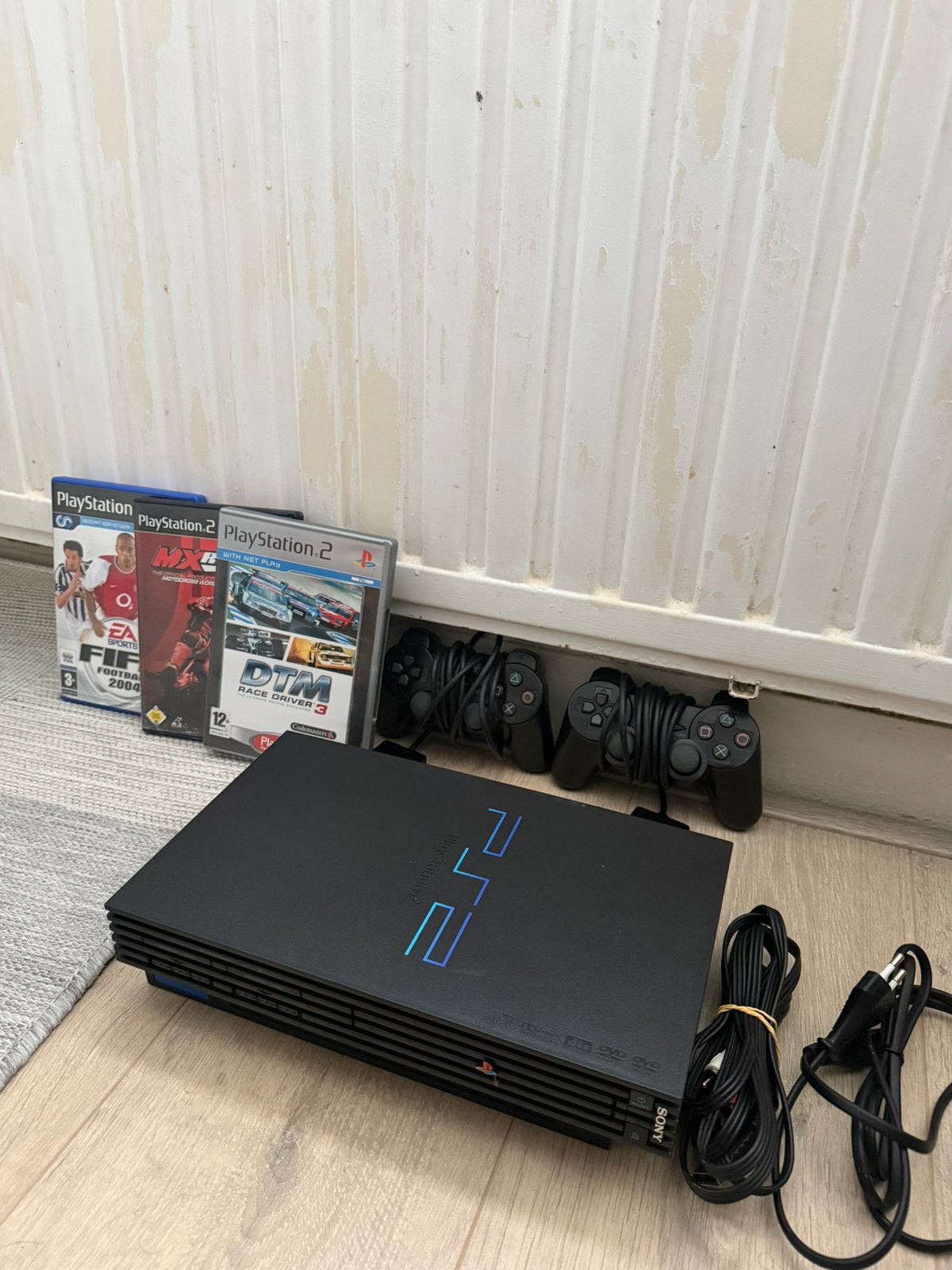 PlayStation 2 + 3 games + 2 controllers – €19,99, Ophalen, Zo goed als nieuw, Met 2 controllers