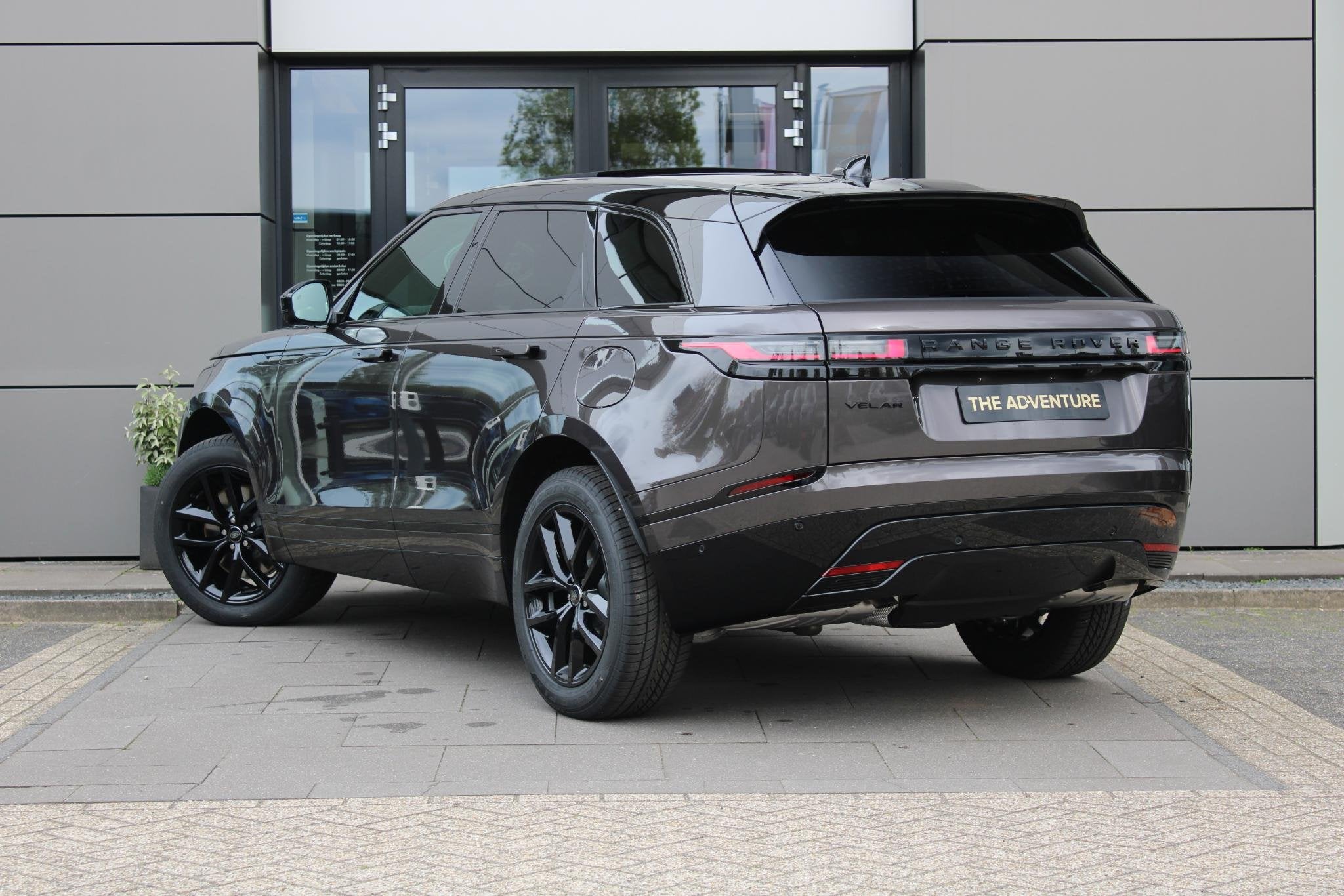 Land Rover Range Rover Velar P400e Dynamic SE | Extended Lea, Auto's, Land Rover, Automaat, 404 pk, Euro 6, 4 cilinders