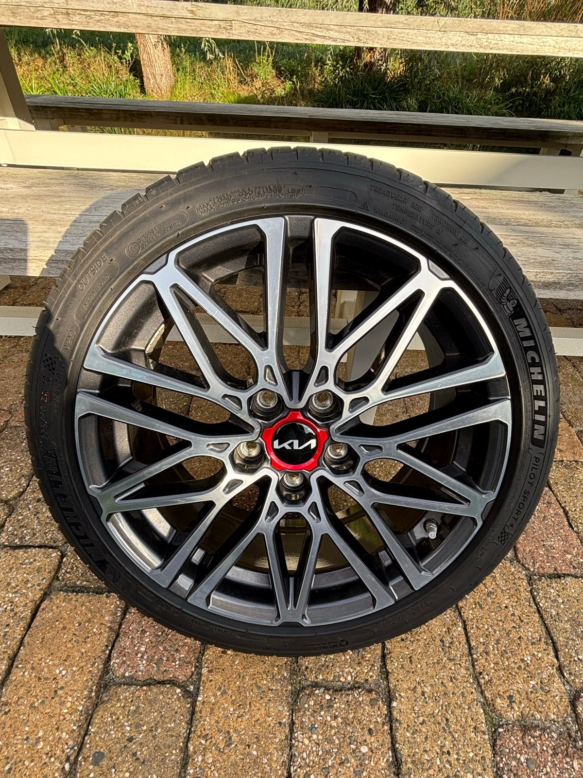 Kia Proceed velgen 18 inch met TPMS Michelin en Winter band., Auto-onderdelen, Ophalen, 18 inch, Banden en Velgen, Nieuw
