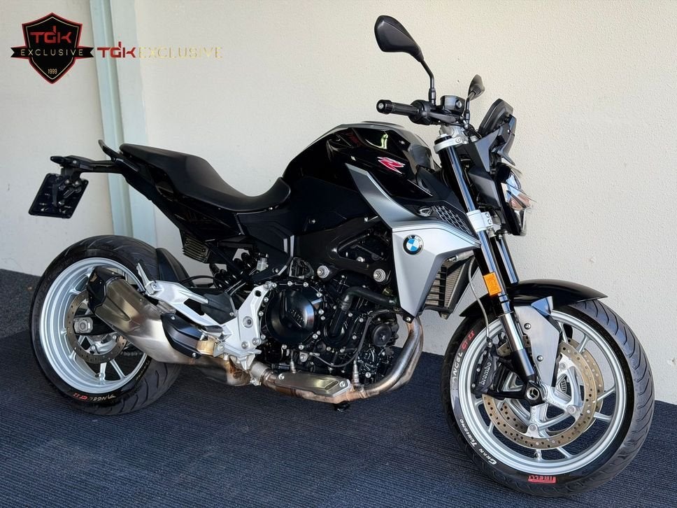 BMW F900R F 900 R BLACK STORM METALLIC (900 XR GS 1000 35KW), Motoren, Motoren | BMW, Bedrijf, Meer dan 35 kW, Minimaal motorrijbewijs A2