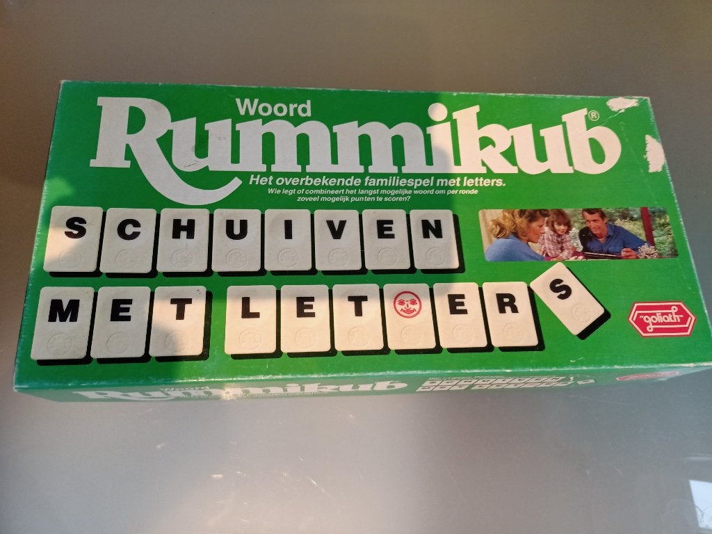 rummikub, Hobby en Vrije tijd, Gezelschapsspellen | Bordspellen, Drie of vier spelers, Ophalen of Verzenden, Zo goed als nieuw