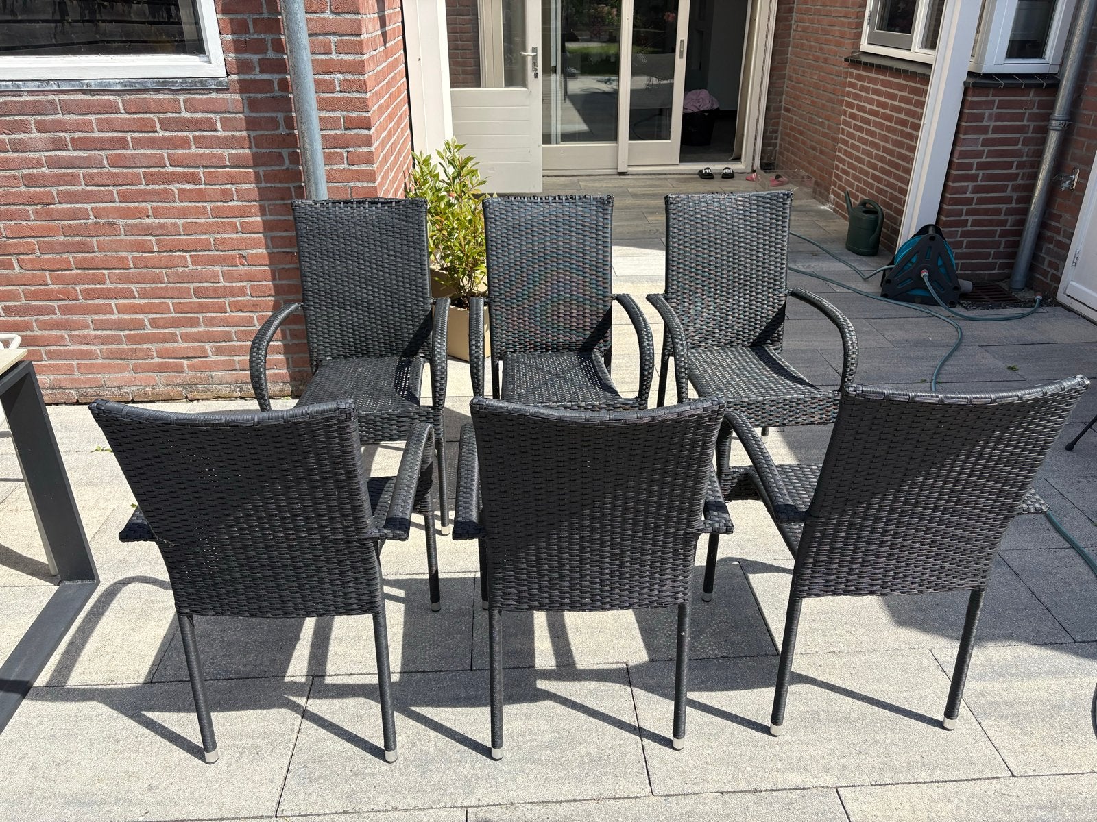 6 Wicker tuinstoelen met armleuning - Zwart, Ophalen, Gebruikt, Wicker