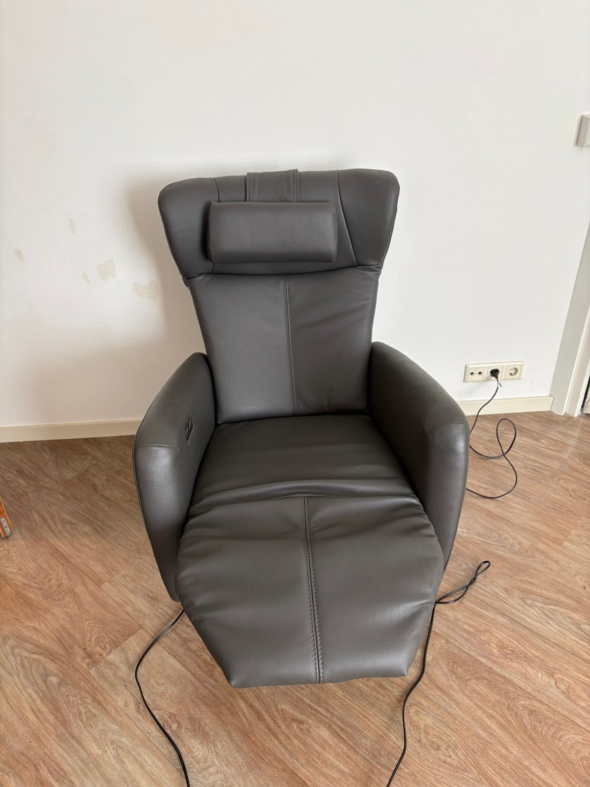 Prominent Torino Sta-opstoel Antraciet leer Nwprijs € 4.673, Ophalen, Zo goed als nieuw, 50 tot 75 cm, Leer