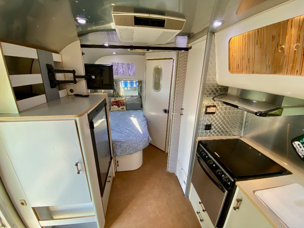 Foto 13 van Airstream International Ocean Breeze Bambi 19C