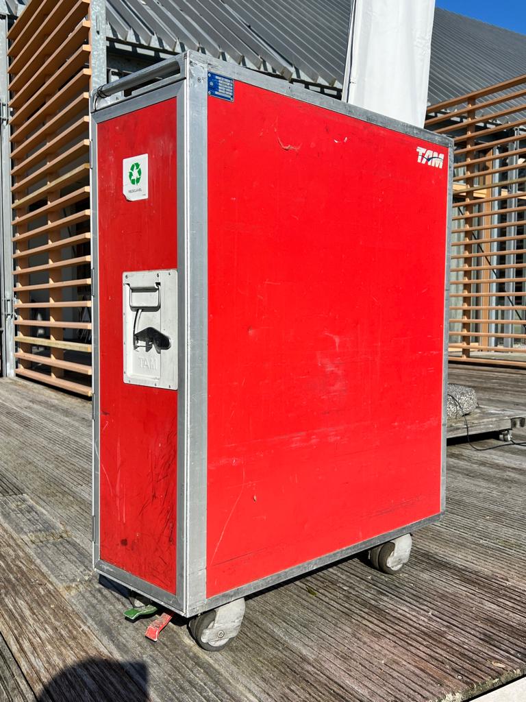 Vliegtuig trolley Full size Waste LATAM Airlines prullebak, Verzamelen, Luchtvaart en Vliegtuigspotten, Ophalen, Gebruikt, Overige typen