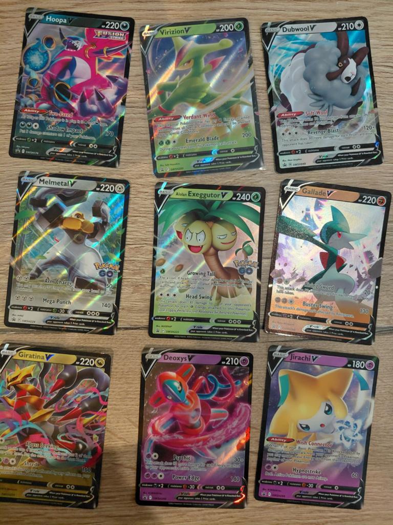 9x promo pokemon V kaart swsh, Ophalen of Verzenden, Zo goed als nieuw