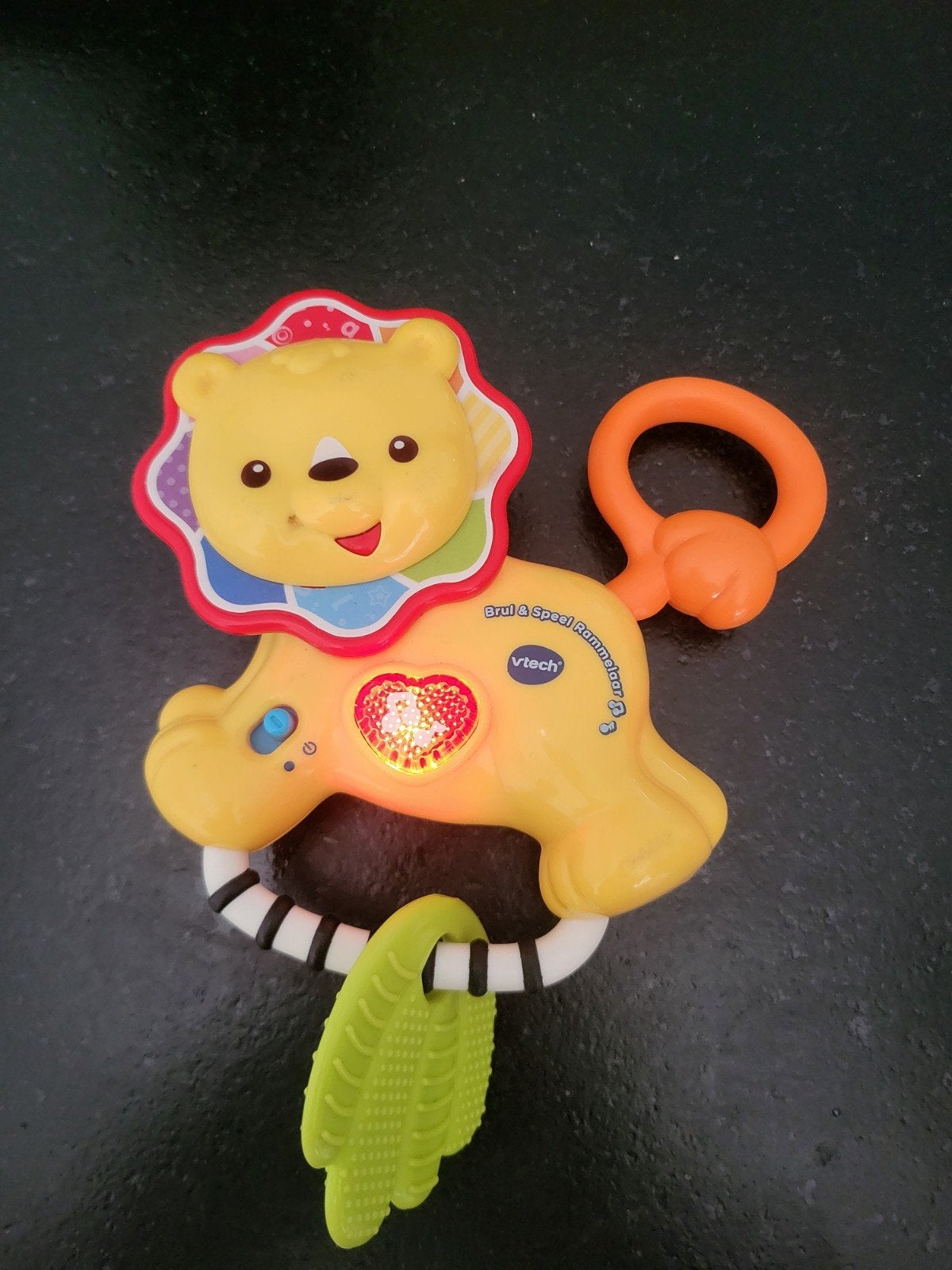VTech Brul & Speel Rammelaar Leeuw met licht en geluid, Ophalen of Verzenden, Gebruikt, Mobiel, Met licht