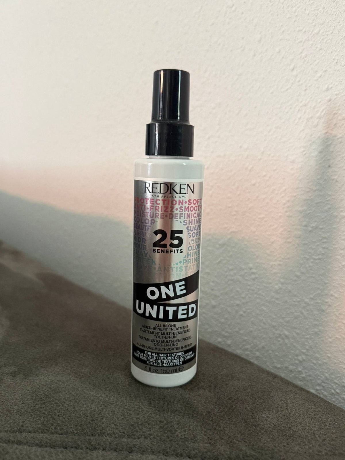 Redken all in one leave in haarspray 150ml NIEUW, Ophalen of Verzenden, Nieuw, Haarverzorger of -hersteller