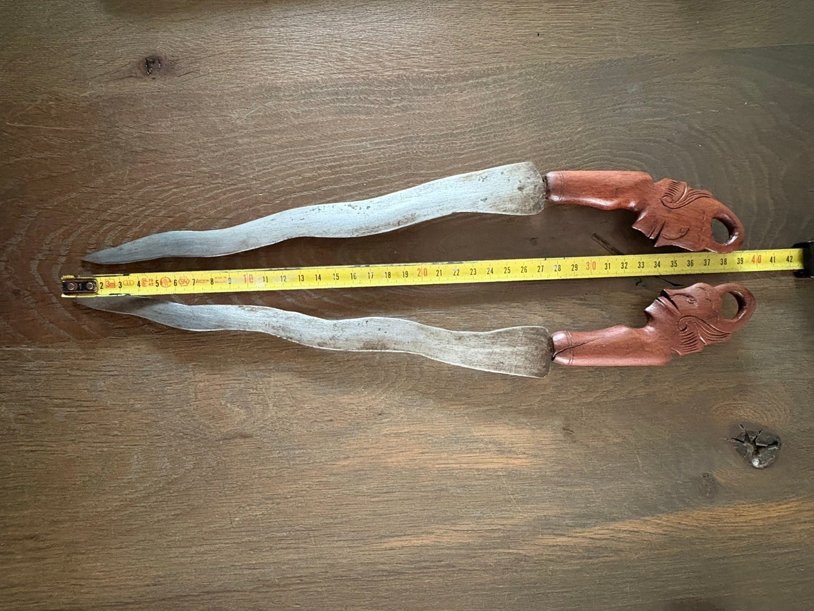 Set van 2 Indonesische Keris Dolken met Houten Schede, Ophalen