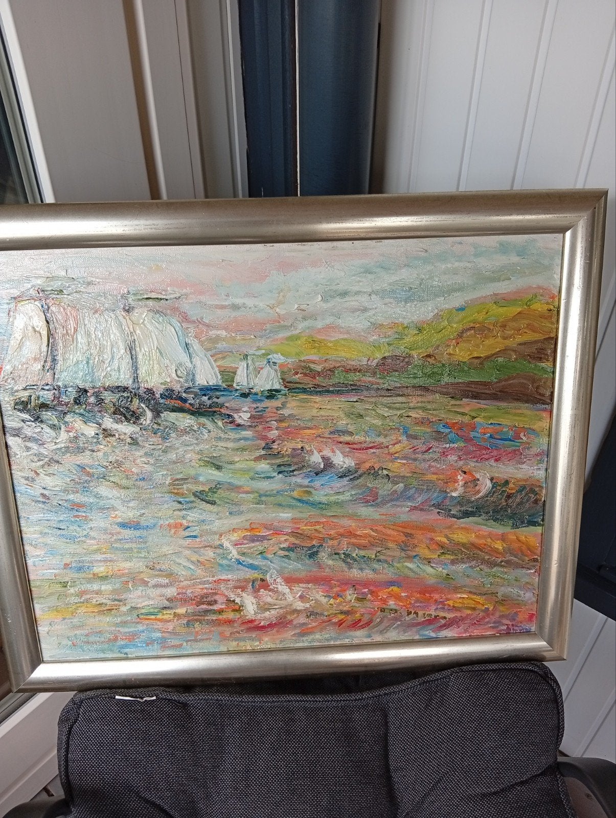 Impressionistisch Schilderij: Kustlandschap met Zeilboten, Antiek en Kunst, Kunst | Schilderijen | Modern, Ophalen of Verzenden