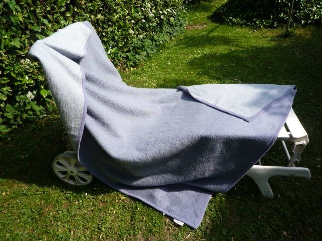Dralon deken  240 x 220 cm Lila . 2 persoons, Ophalen of Verzenden, Gebruikt