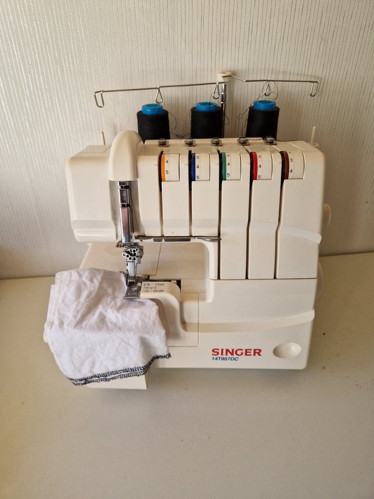 singer lockmachine, Ophalen, Zo goed als nieuw, Lockmachine, Singer