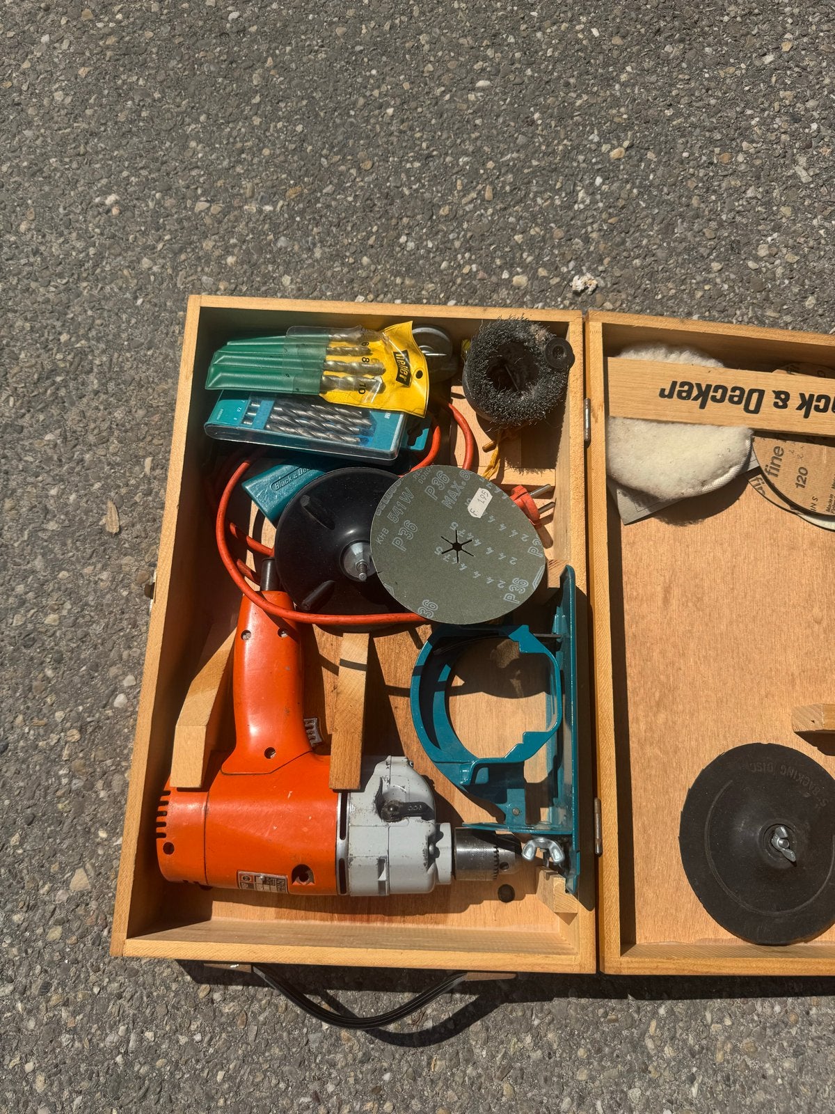 Black & Decker Boormachine met accessoires in houten kist, Ophalen, Gebruikt, Boormachine