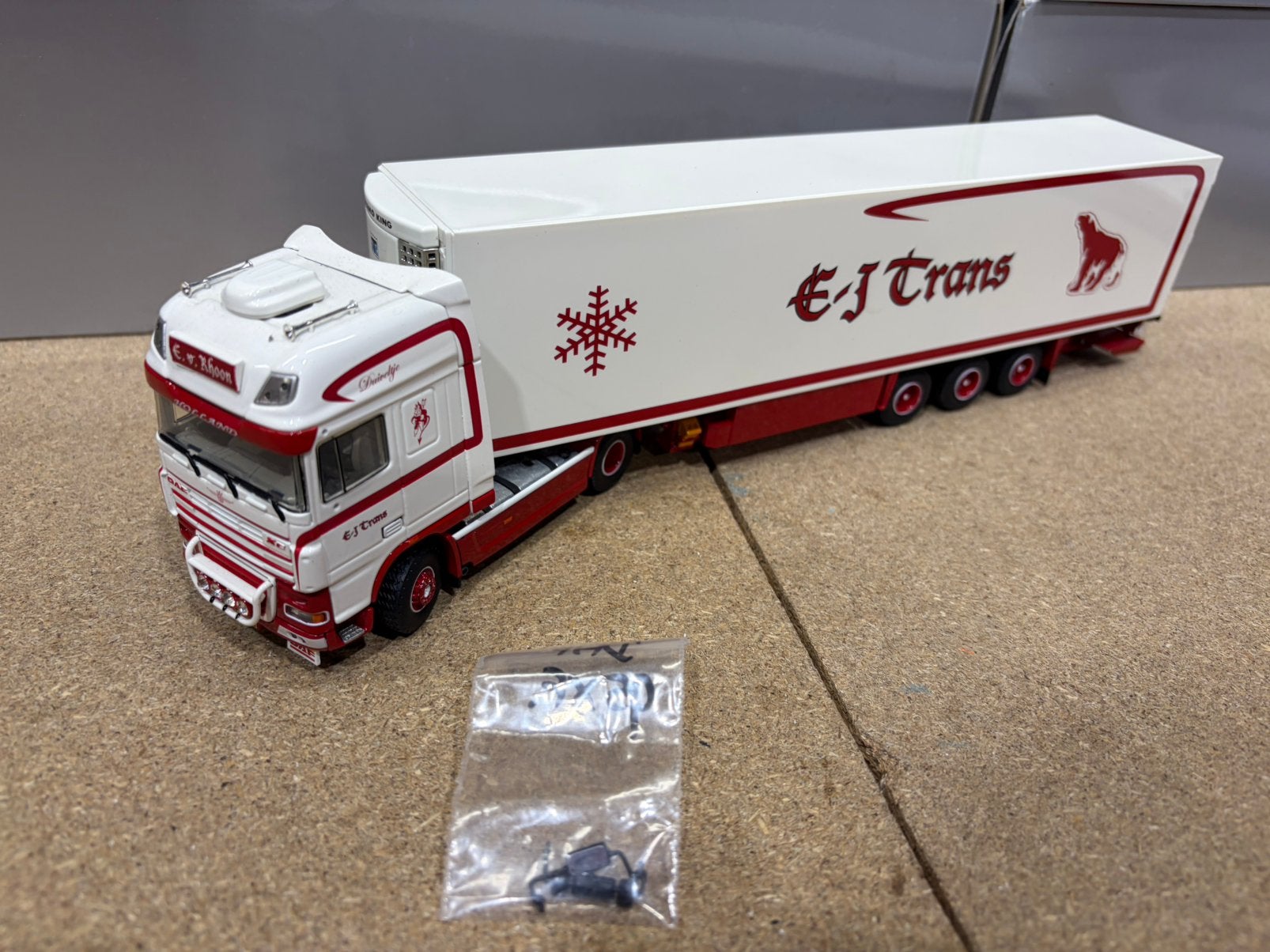 TEKNO DAF XF E VAN ROON EJ TRANS, Ophalen of Verzenden, Zo goed als nieuw, Bus of Vrachtwagen, Tekno
