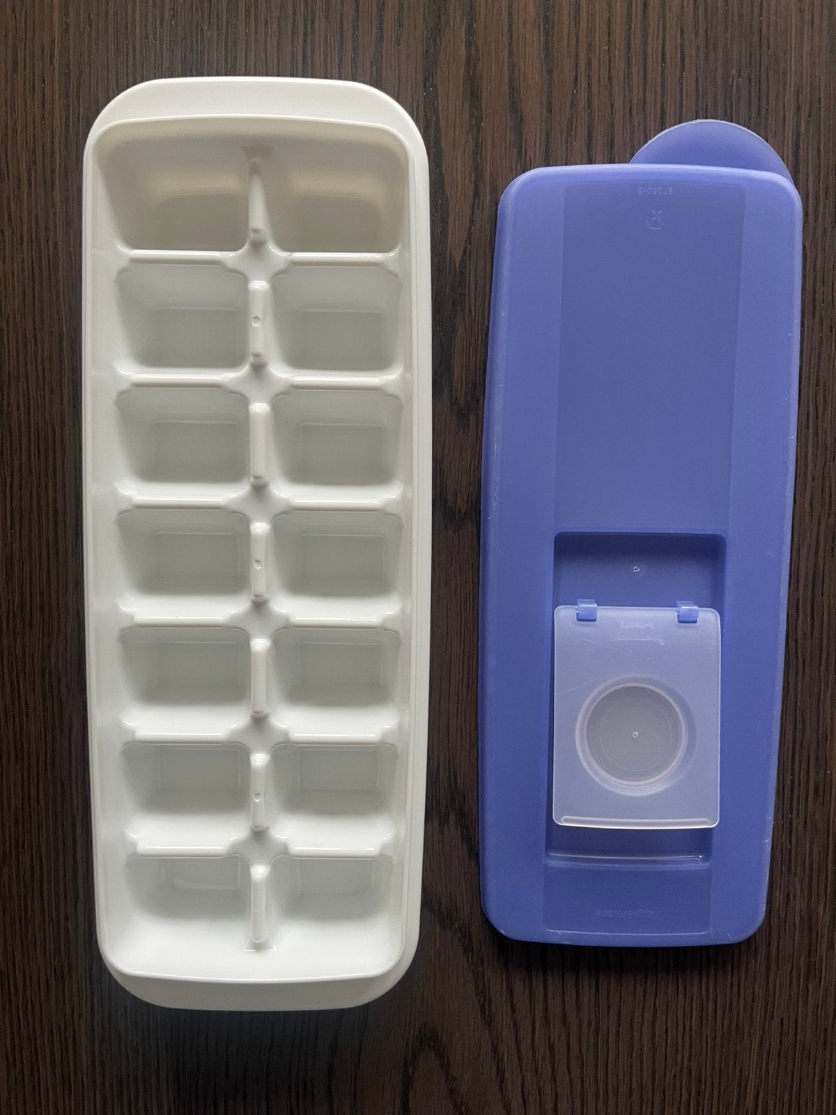 Handige Tupperware Flexi ijsblokjesvorm/houder blauw/paars, Blauw, Overige typen, Ophalen of Verzenden, Zo goed als nieuw