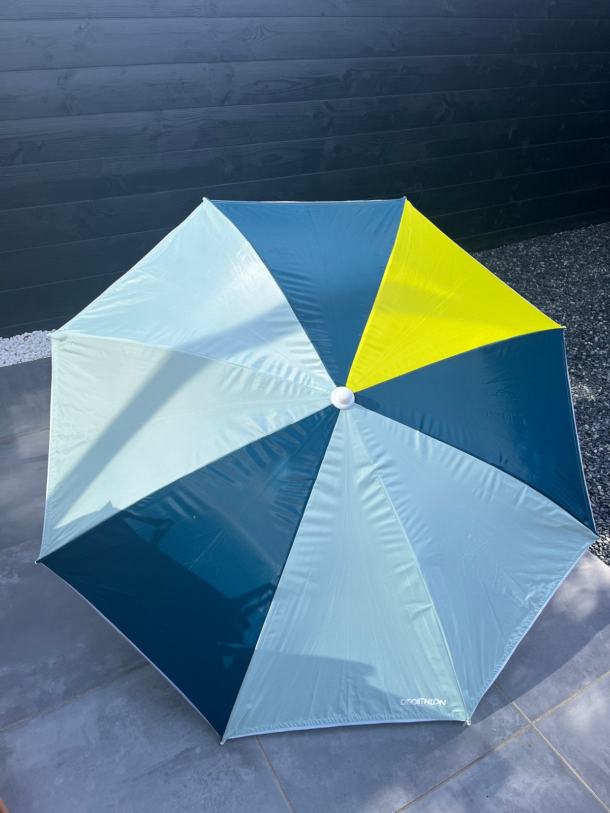 Decathlon Paruv Windstop Strandparasol UPF 50+, Ophalen, Verstelbaar, Zo goed als nieuw, 1 tot 2 meter