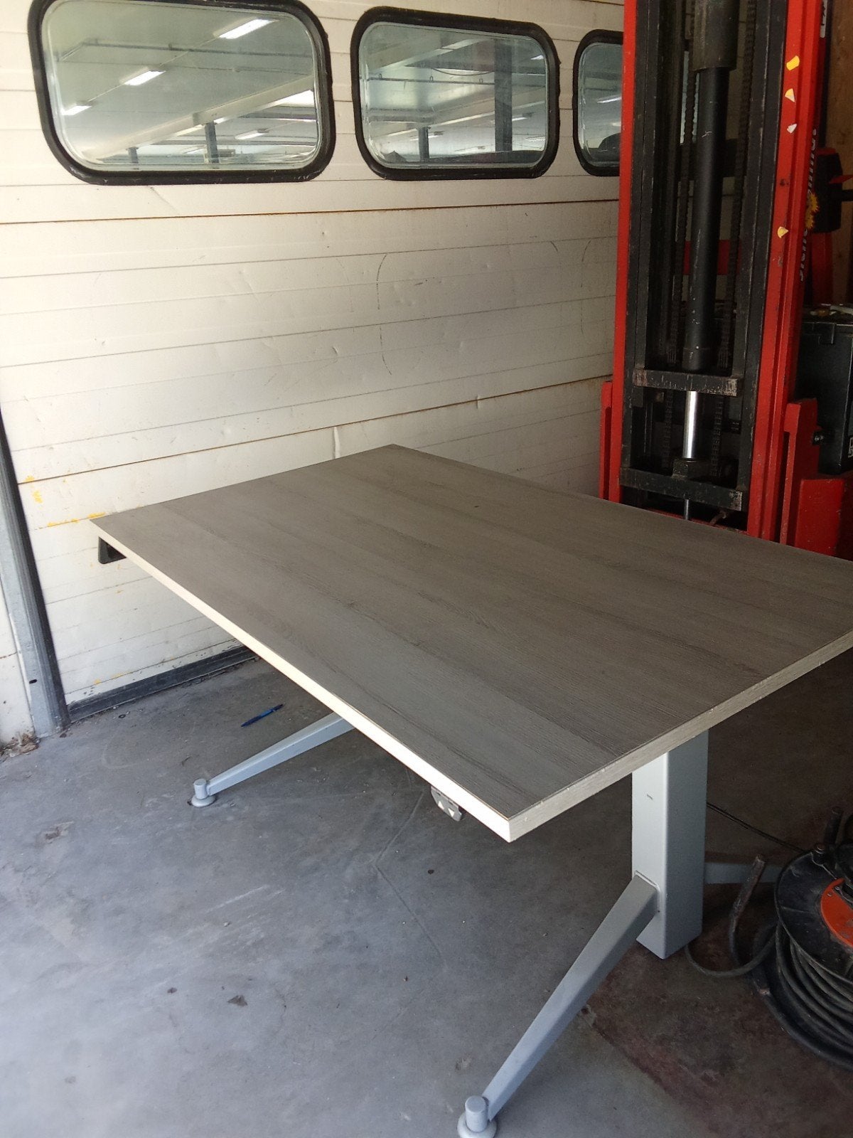 elektrisch bureau 140x80cm, Elektrisch, Ophalen of Verzenden, ., 140 cm