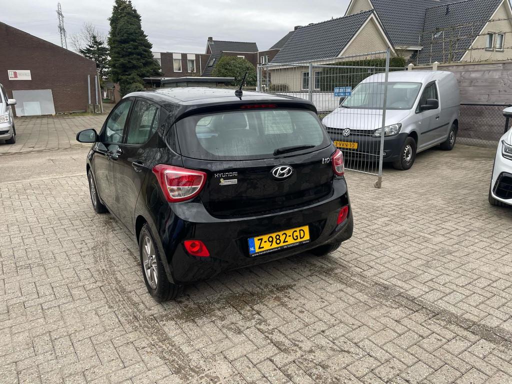 Hyundai I10 1.0i i-Motion Premium, Auto's, Voorwielaandrijving, Euro 5, Stof, Gebruikt