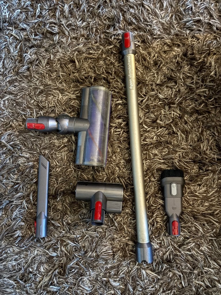 Dyson onderdelen - Diverse accessoires en filters, Witgoed en Apparatuur, Ophalen, Gebruikt, Inclusief accessoires, Dyson