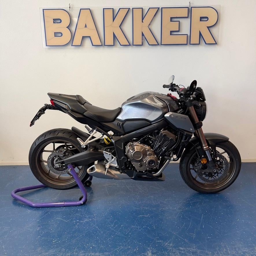 Honda CB650R | 2022 |  1e eigenaar, A2 - Bakker Motors, Motoren, 4 cilinders, 649 cc, Bedrijf, Minimaal motorrijbewijs A2