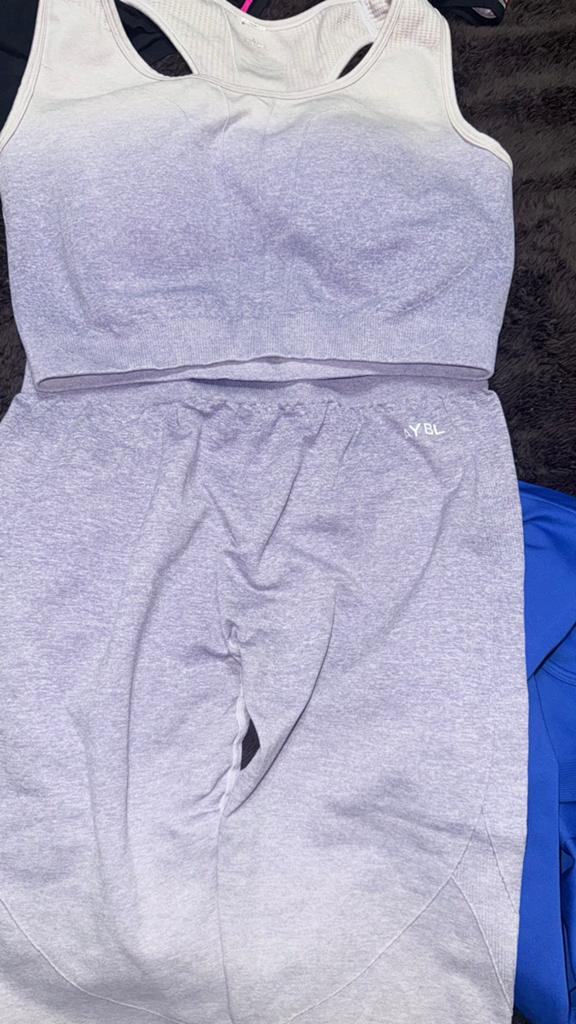AYBL Sportset: Legging en Sporttop (Maat S), Paars, Maat 42/44 (L), Ophalen of Verzenden, Fitness of Aerobics
