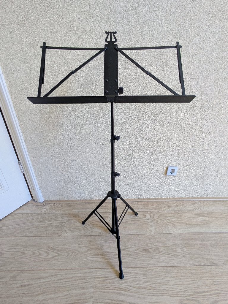 Opklapbare metalen muziekstandaarden, Ophalen of Verzenden, Gebruikt, Muziekstandaard
