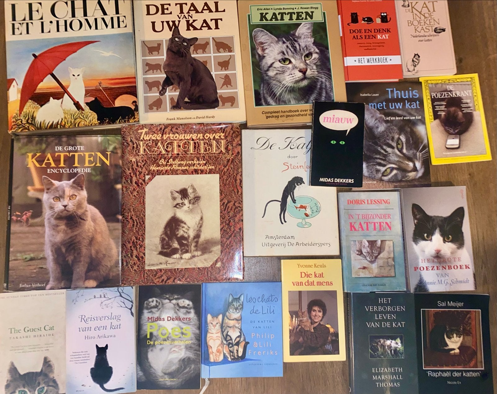 Grote collectie kattenboeken (23 stuks) samen voor 9,95€!, Ophalen of Verzenden, Gelezen, Katten