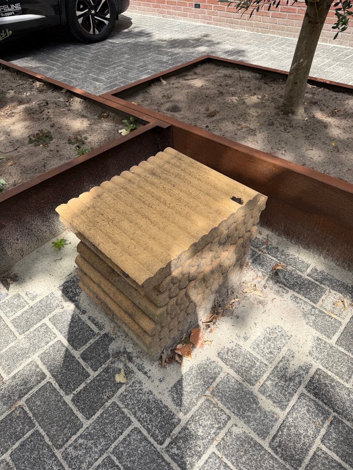 Gebruikte betonnen borderbanden (2 stapels), Tuin en Terras, Ophalen, Gebruikt, 25 tot 50 cm, 25 cm of meer
