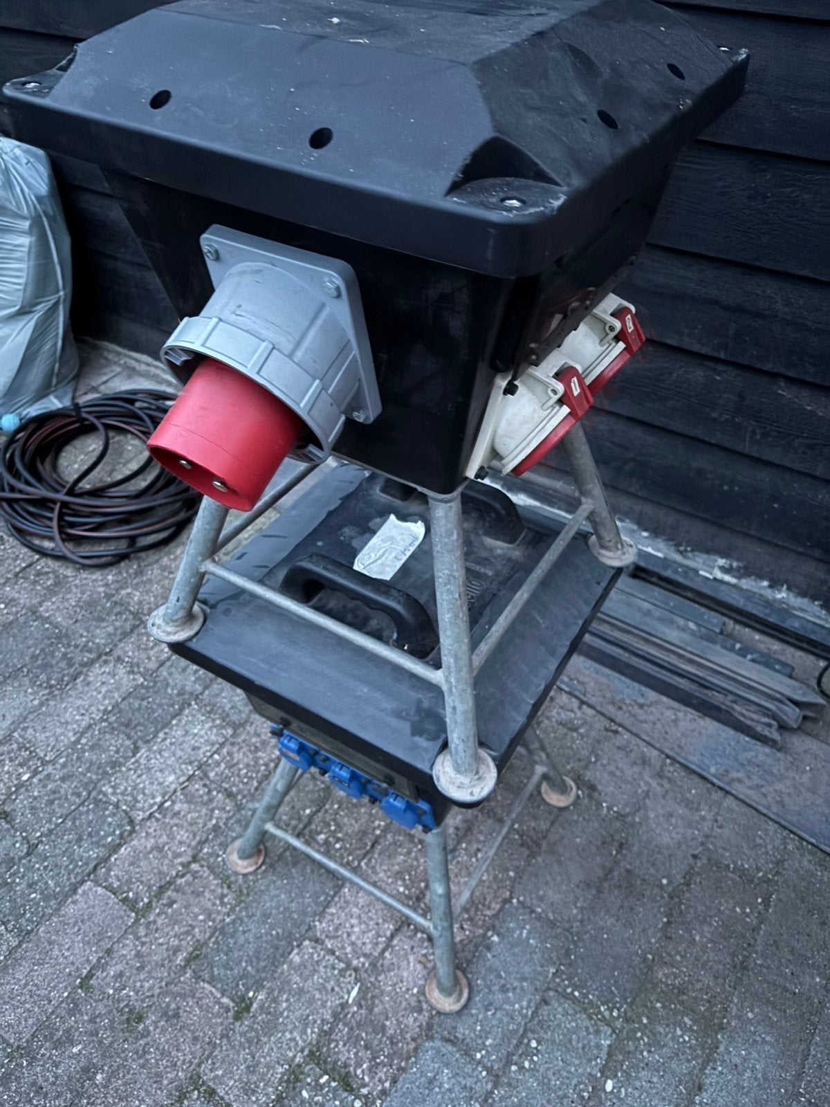 Zwerfkast Paddestoel 125A In, 6x 32A Uit, Ophalen of Verzenden, Zo goed als nieuw, Overige typen