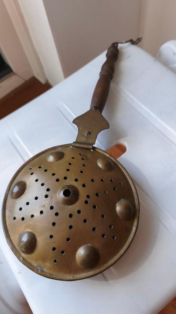 Antieke koperen bedpan met houten handvat, Antiek en Kunst, Ophalen of Verzenden, Koper