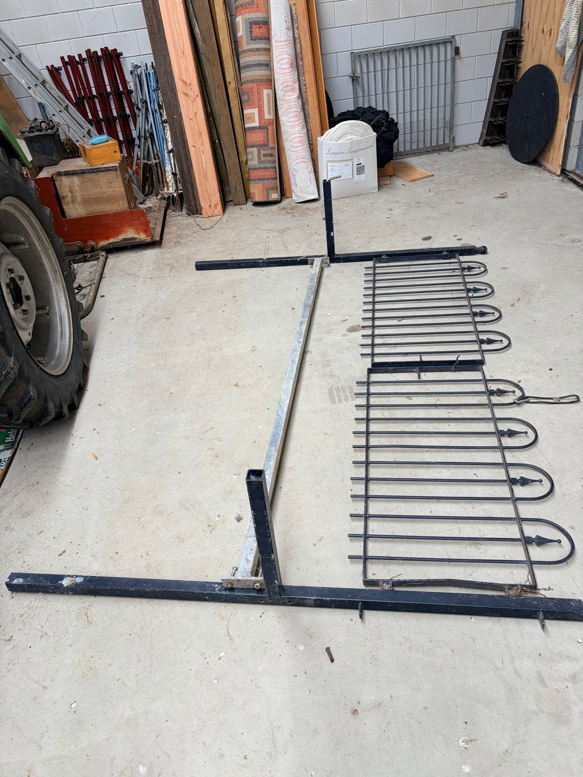 Metalen hekwerk met poort - Gebruikt, Tuin en Terras, Ophalen, Met poort, Gebruikt, Tuinhek