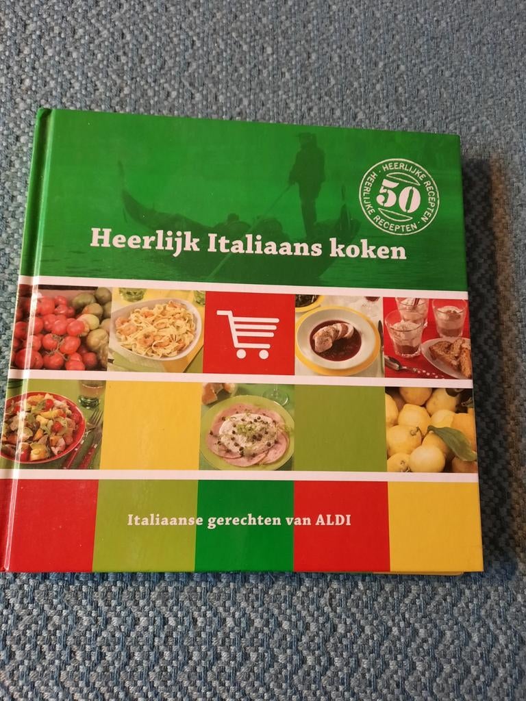 Heerlijk Italiaans koken - Italiaanse gerechten van ALDI, Boeken, Ophalen of Verzenden, Zo goed als nieuw, Italië