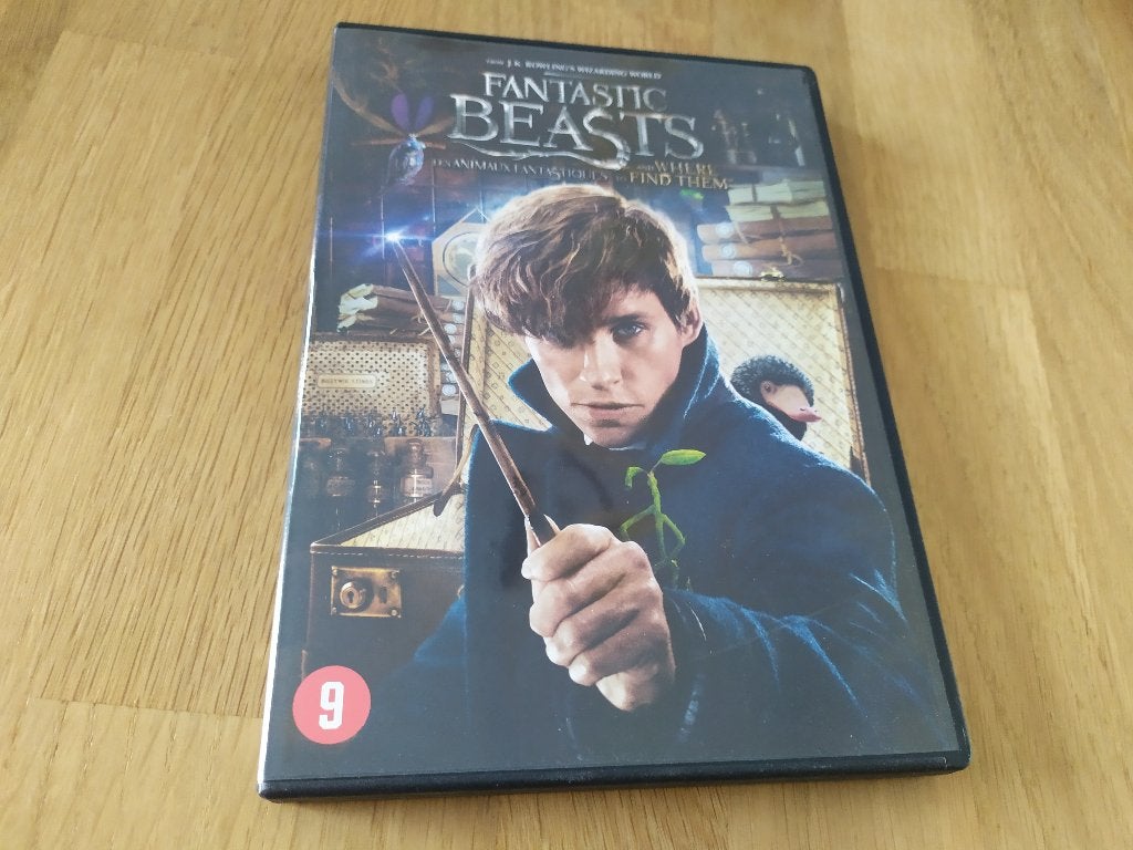 Fantastic beasts and where to find them, Vanaf 9 jaar, Ophalen of Verzenden, Zo goed als nieuw