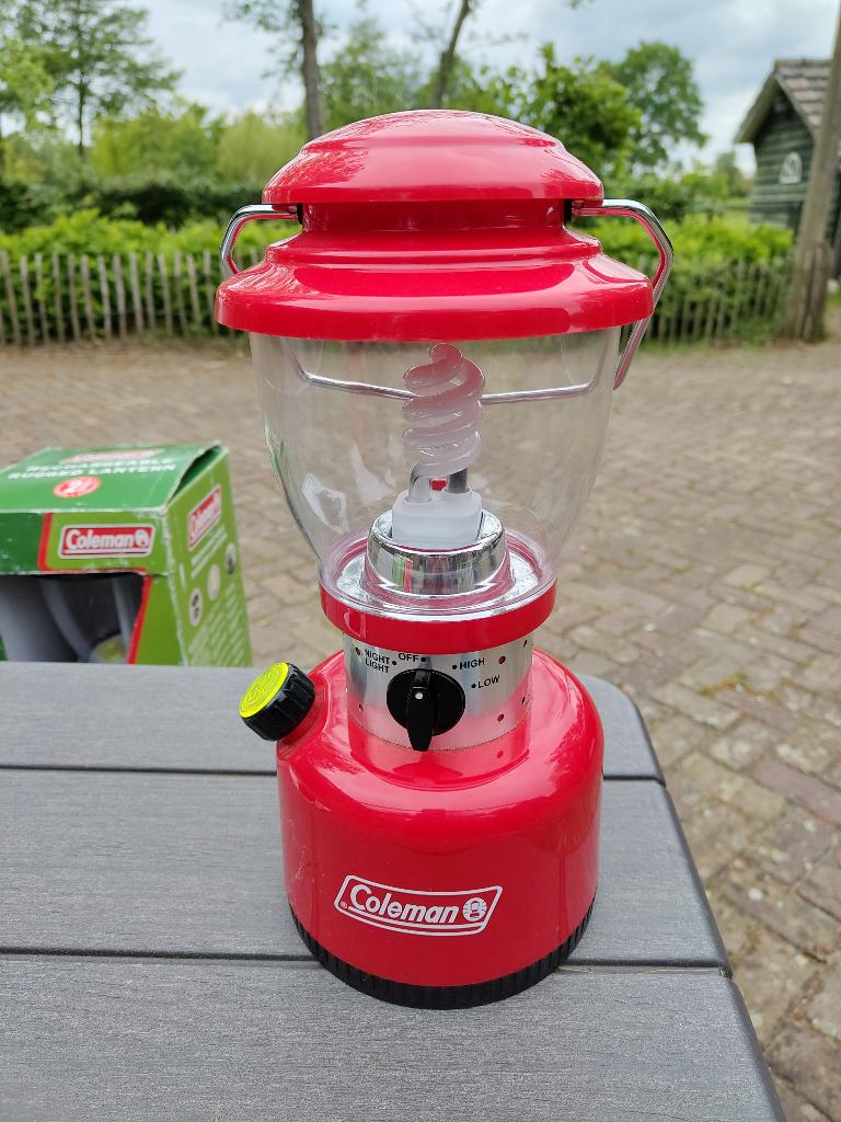 Coleman retro rechargeable lantern, oplaadbare campinglamp, Caravans en Kamperen, Ophalen of Verzenden, Gebruikt