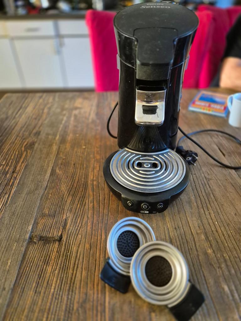 Philips Senseo Koffiezetapparaat Zwart, Koffiepads en cups, Koffiemachine, Ophalen of Verzenden, Zo goed als nieuw