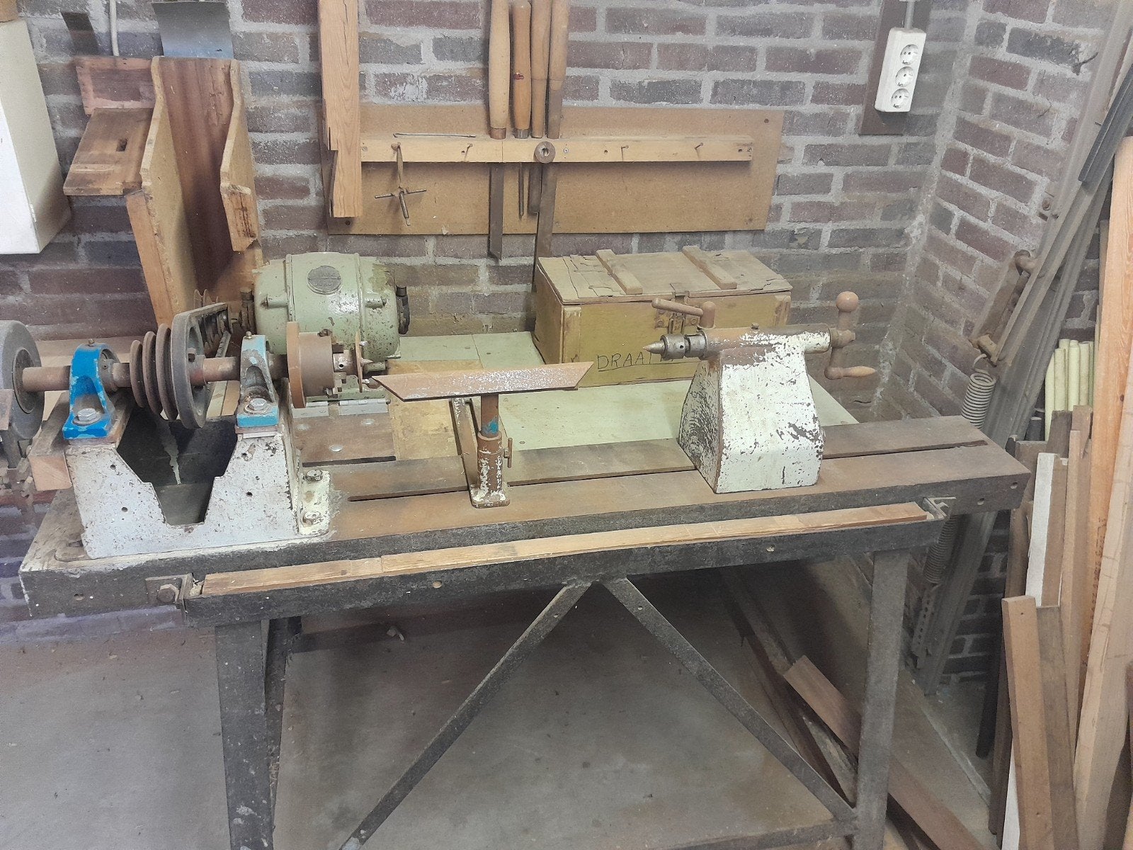 Houtdraaibank met toebehoren voor hobbyist, Ophalen, Gebruikt, Houtdraaibank, Minder dan 500 mm