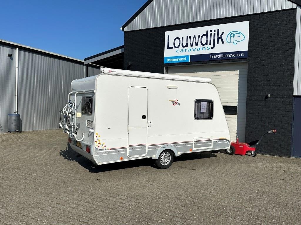 STERCKEMAN Starlett 420 CP ’09 (Vastbed, Luifel), Vast bed, Sterckeman, Bedrijf, Treinzit