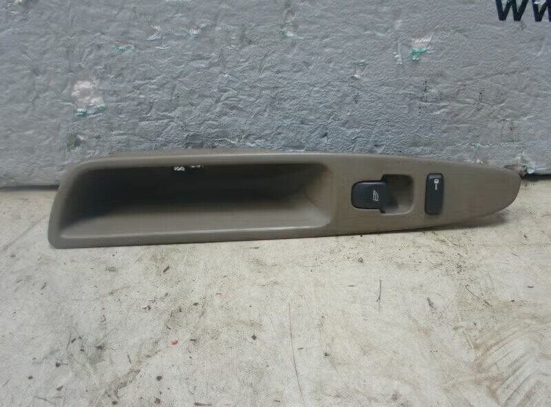 RAAMSCHAKELAAR RECHTS VOOR Volvo V40 (VW) (30638703), Gebruikt, Info@volvocars.com, Ophalen of Verzenden, Volvo
