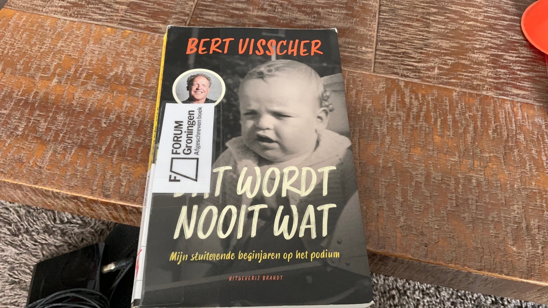 Bert Visscher het wordt nooit wat, Ophalen of Verzenden, Zo goed als nieuw, Verhalen