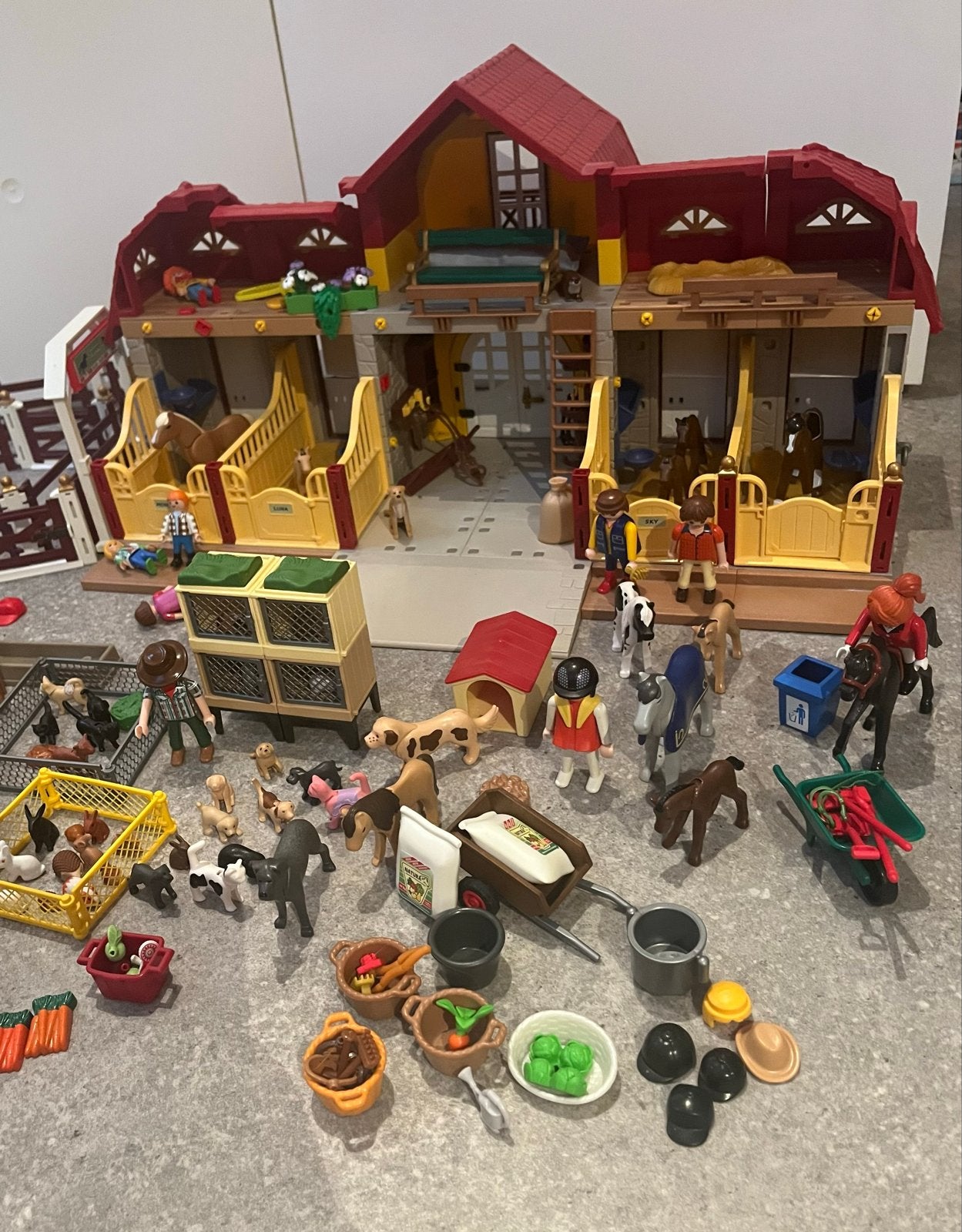 Playmobil Grote stal met veel Dieren en Accessoires, Ophalen, Gebruikt, Jongen of Meisje