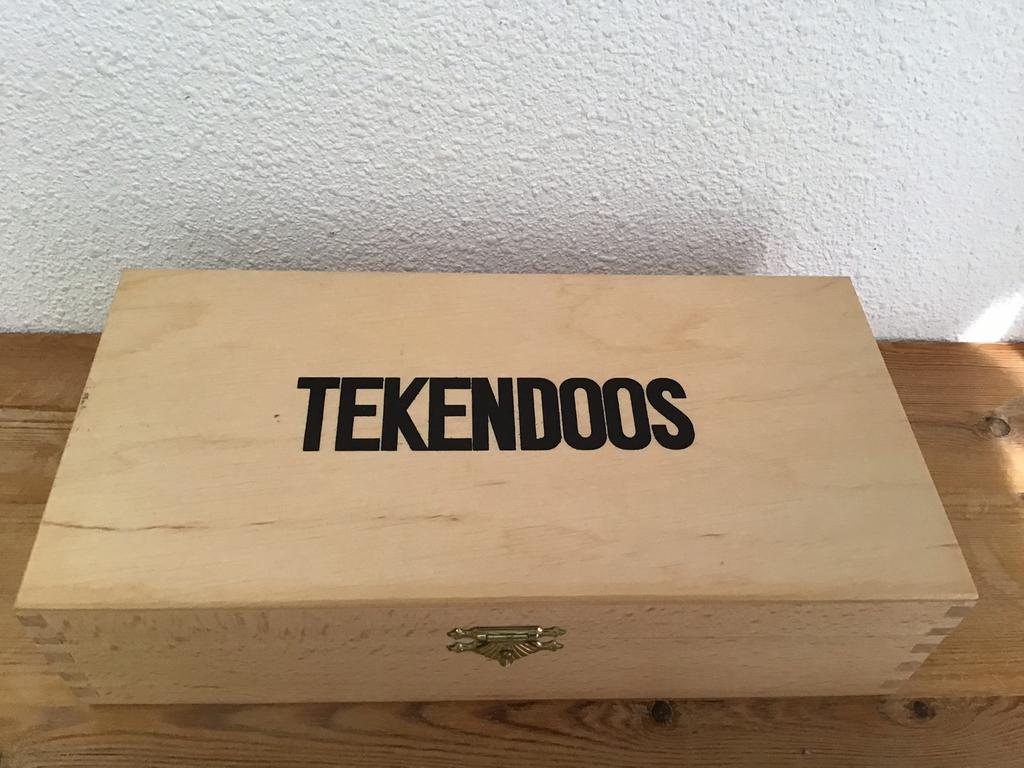 Vintage houten tekendoos., Ophalen of Verzenden, Zo goed als nieuw, Minder dan 50 cm