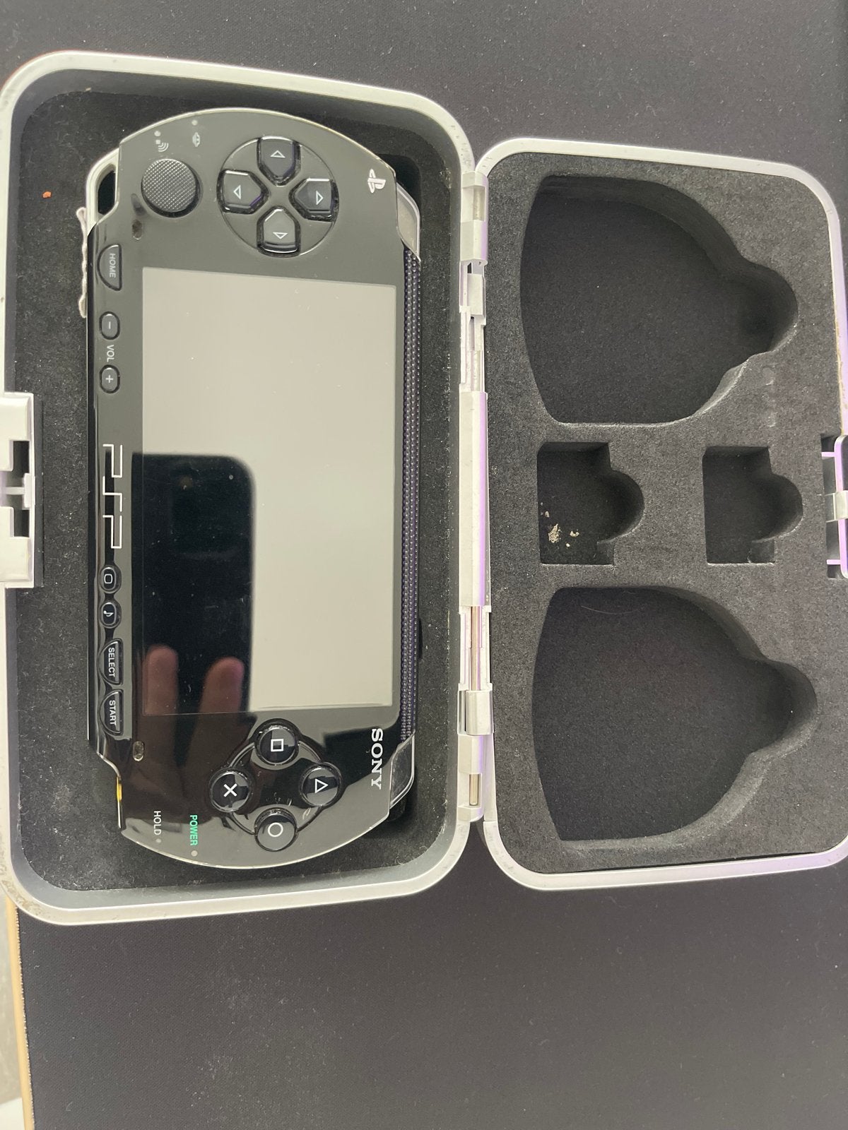 Sony PSP met hoesje en spel (geen oplader), Spelcomputers en Games, Spelcomputers | Sony PSP, Zwart, Ophalen of Verzenden, PSP