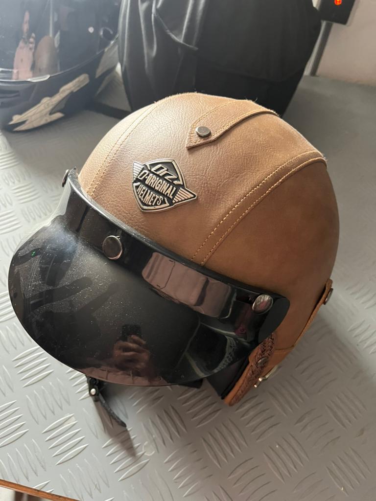 Helm brommer / scooter / step, Ophalen, Zo goed als nieuw