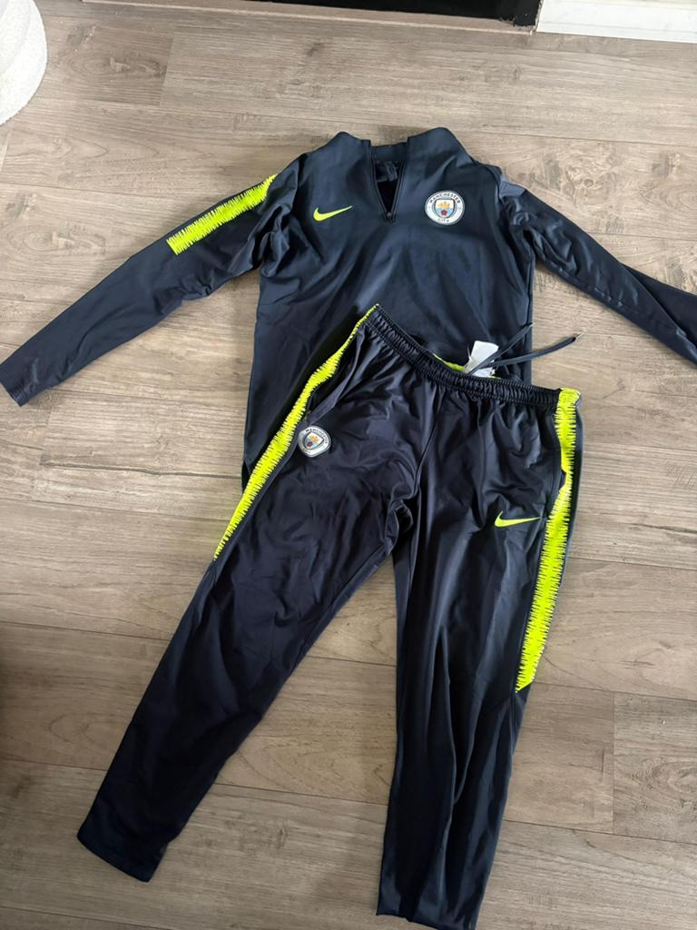 Manchester City trainingspak 2018 / 2019, Maat 48/50 (M), Ophalen of Verzenden, Voetbal, Grijs