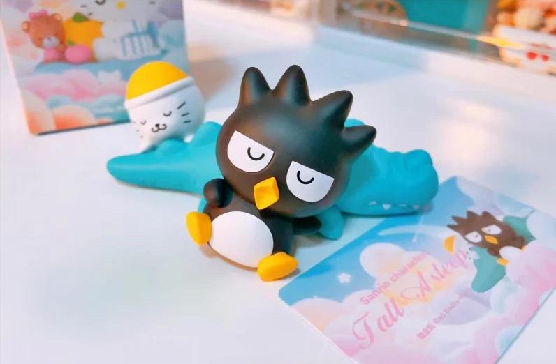 Hello Kitty & Friends Sanrio Badtz-Maru Fall Asleep series, Verzamelen, Ophalen of Verzenden, Zo goed als nieuw